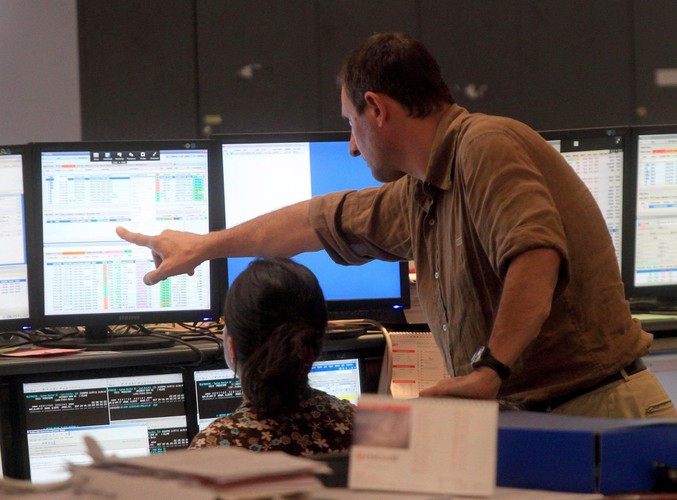 Maklerzy banku w Mediolanie