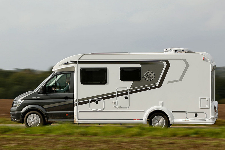 Dwa kampery 4x4: Hymer i Knaus