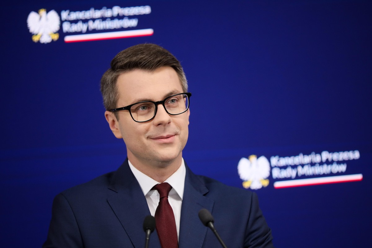 Rzecznik prasowy rządu Piotr Mueller