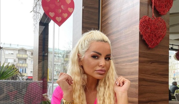 Screenshot 2022-02-27 New Profile 🙌🏾 🎤 OLD HACKED ( dzidza official) • Instagram photos and videos