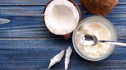 Olej kokosowy – charakterystyka, rodzaje, właściwości, cena