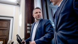 kierwiński podpowiada czarnkowi: nie bądź pan głupcem, słuchaj pan swego idola