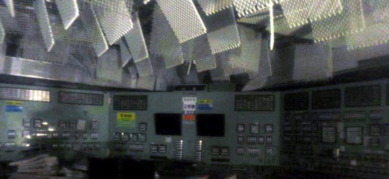 Silnie skażona woda wycieka z japońskiej elektrowni