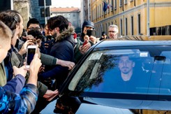 Liga włoska: Zlatan Ibrahimovic witany w Mediolanie przez tłumy kibiców