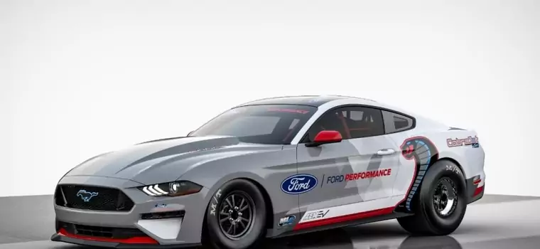 Ford zaprezentował elektryczny samochód wyścigowy Mustang Cobra Jet 1400