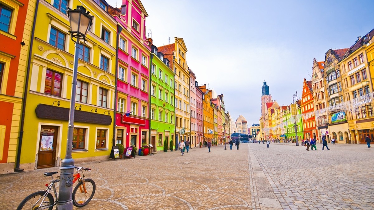 We Wrocławiu powstaje wyjątkowa książka kucharska, w której znajdą się przepisy na domową kuchnię samych mieszkańców. Wielka księga lokalnych potraw zostanie wydana w przyszłym roku w ramach Europejskiej Stolicy Kultury i Światowej Stolicy Książki.