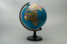 Szybki quiz z geografii. Dopasuj miasta do państw. Jak trafisz 8/10, to należą Ci się brawa