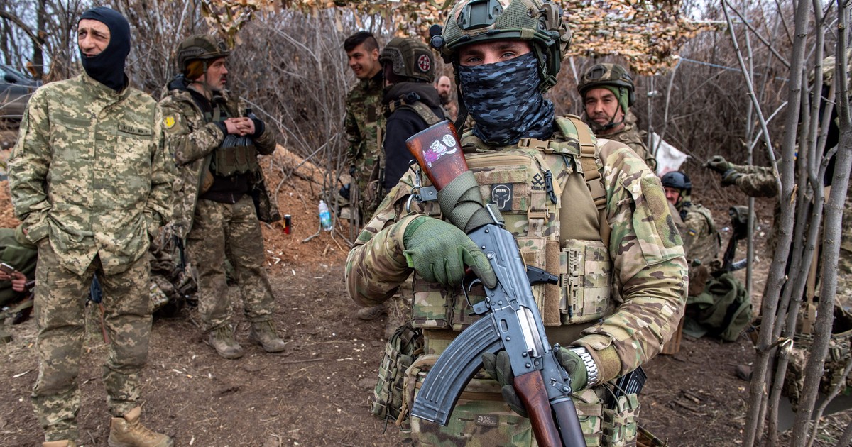 Duże koszty niewielkich postępów w Donbasie. "Technika pełzającego natarcia"