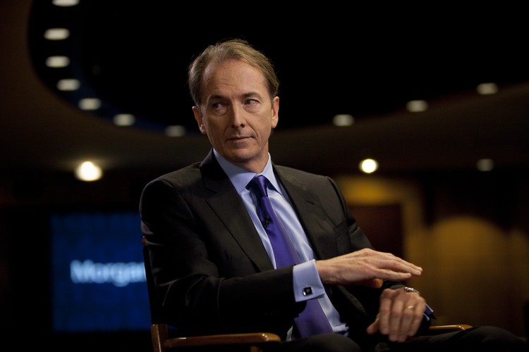 7.  James Gorman.
Całkowite wynagrodzenie w 2012 roku: 9,8 mln dol.
Firma: Morgan Stanley.
Aktywa: 781 mld dol.
Całkowita stopa zwrotu z akcji: 27,9 proc.
Stopa zwrotu z kapitału własnego:  -0,1 proc.
Ranking firmy minus ranking płacy CEO: 1,7 (CEO jest przepłacany)