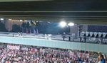 Dantejskie sceny na dachu stadionu w trakcie meczu ekstraklasy. "Byłem trochę przerażony". Wkrótce kary?