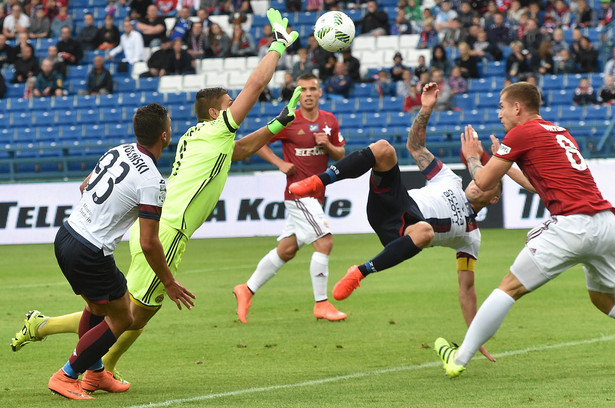 Wisła Kraków wygrała u siebie z Pogonią Szczecin 2:1