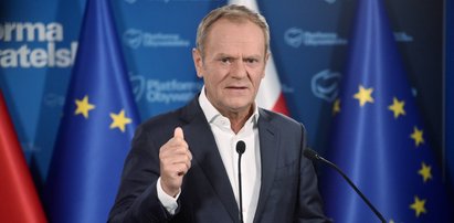 Donald Tusk atakuje prezesa PiS: "Szczuje na migrantów, a chce ich wpuścić setki tysięcy"