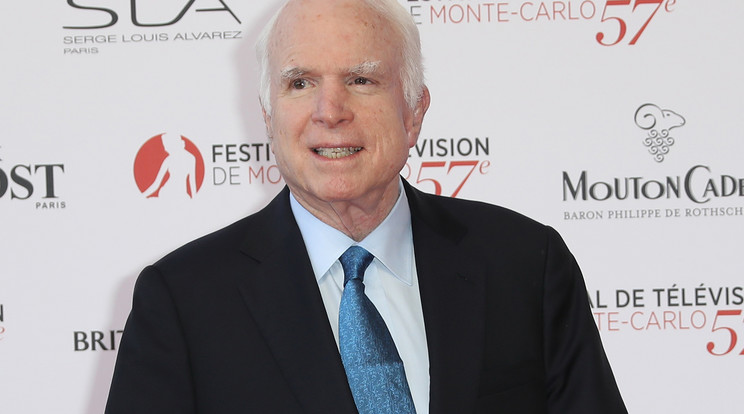 John McCain a lesújtó hír ellenére pozitívan tekint a jövőbe /Fotó: AFP