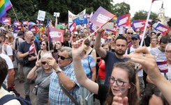 Polityczne rozgrywki Białymstokiem. 'To, co mnie uderzyło, gdy tu przyjechałem, to swastyki na murach'