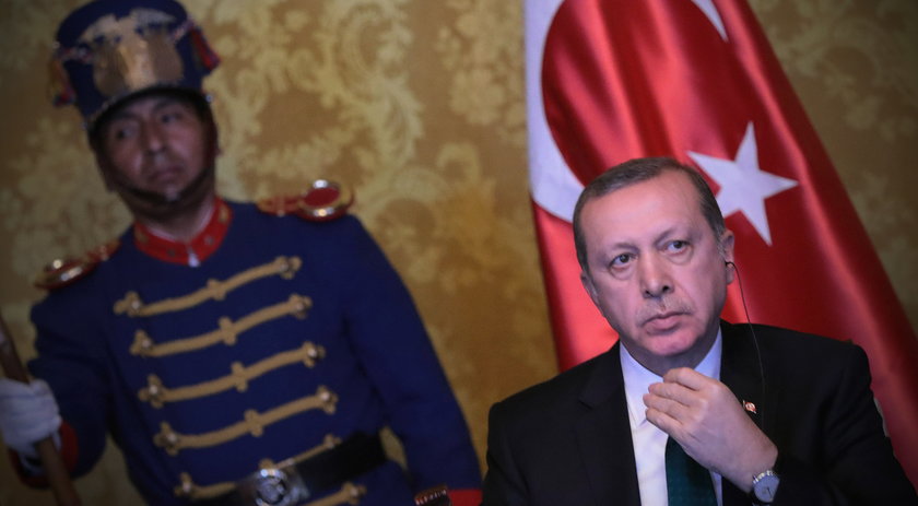 Hakan Sukur obraził prezydenta Turcji Recepa Tayyipa Erdogana. Grozi mu więzienie!