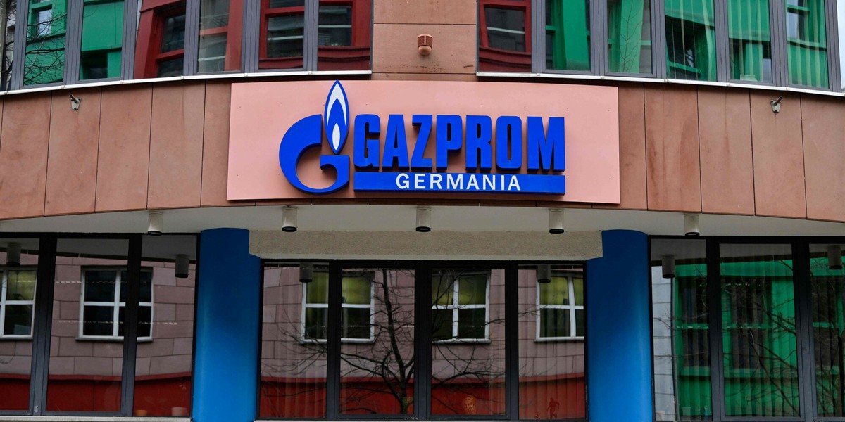 SEFE - wcześniej Gazprom Germania, należała do rosyjskiego Gazpromu. 