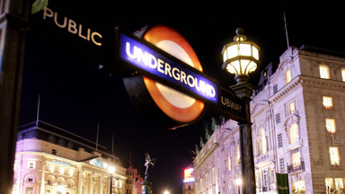 Londyn w elitarnej grupie: przejazdy metrem całą noc