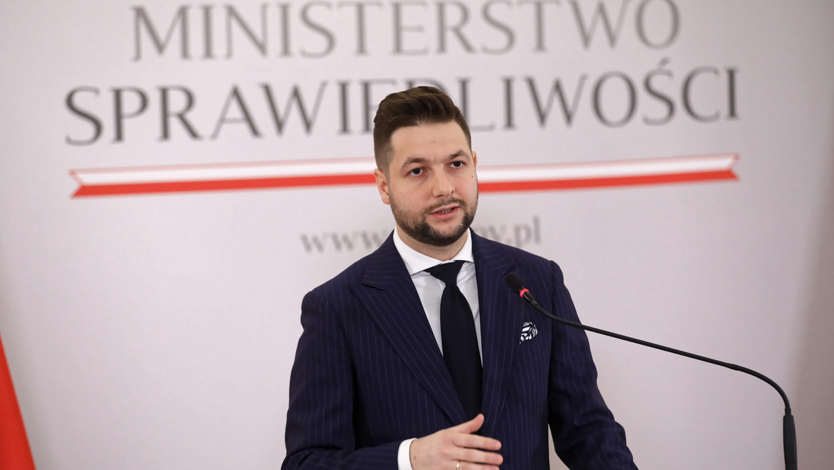 Powołałem zespół, który ma za zadanie dokonanie analizy zdarzenia oraz przedstawienie konstruktywnych wniosków po śmierci prezydenta Gdańska Pawła Adamowicza - poinformował wiceminister sprawiedliwości Patryk Jaki.