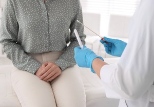 Smegma je prirodno bela, sirasta supstanca koja se javlja u genitalnom području kod oba pola