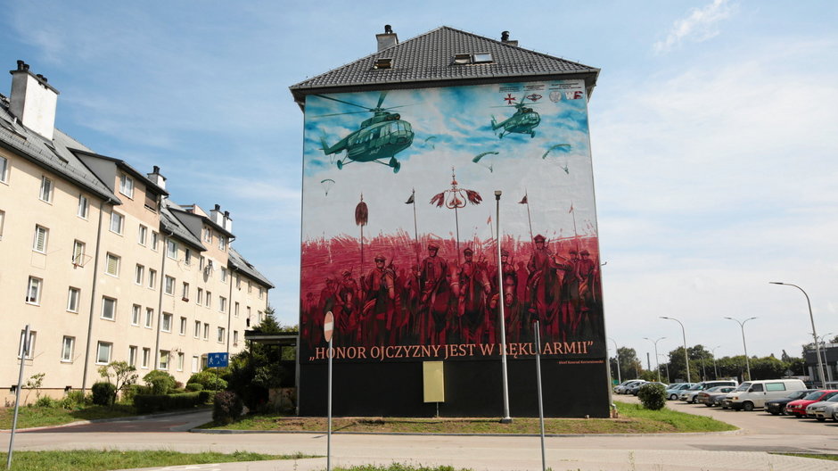 Nowy mural w Kielcach na bloku przy ul. Kochanowskiego 12