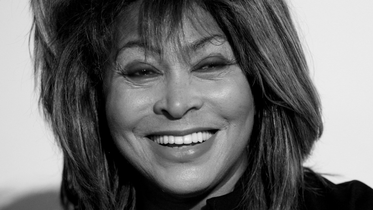 "Tina Turner nie żyje" - taka informacja pojawiła się w sieci. Choć na szczęście szybko okazało się, że to nieprawda, to "Panorama" podała to jako prawdziwą wiadomość. W sieci zawrzało.