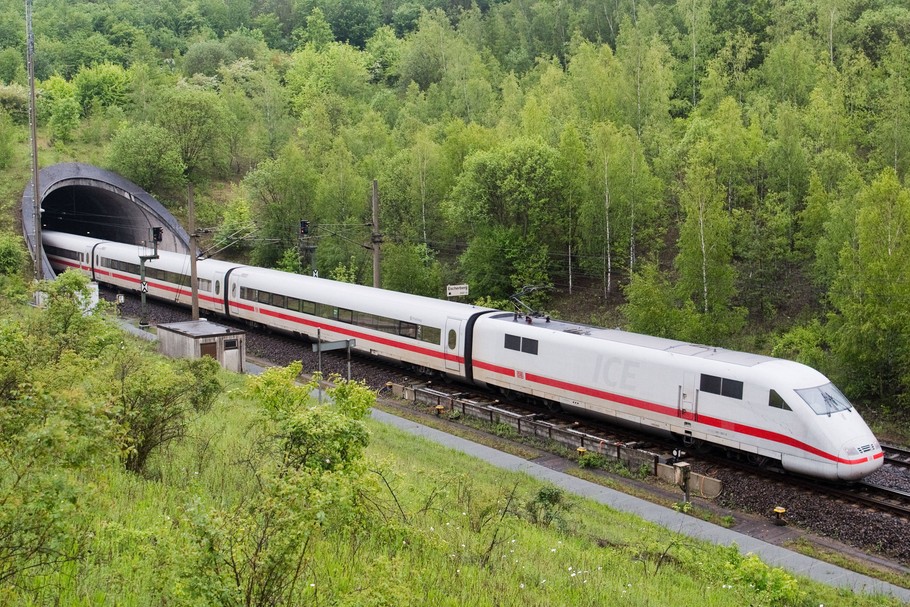 Niemcy chcą podwoić liczbę pasażerów pociągów dalekobieżnych