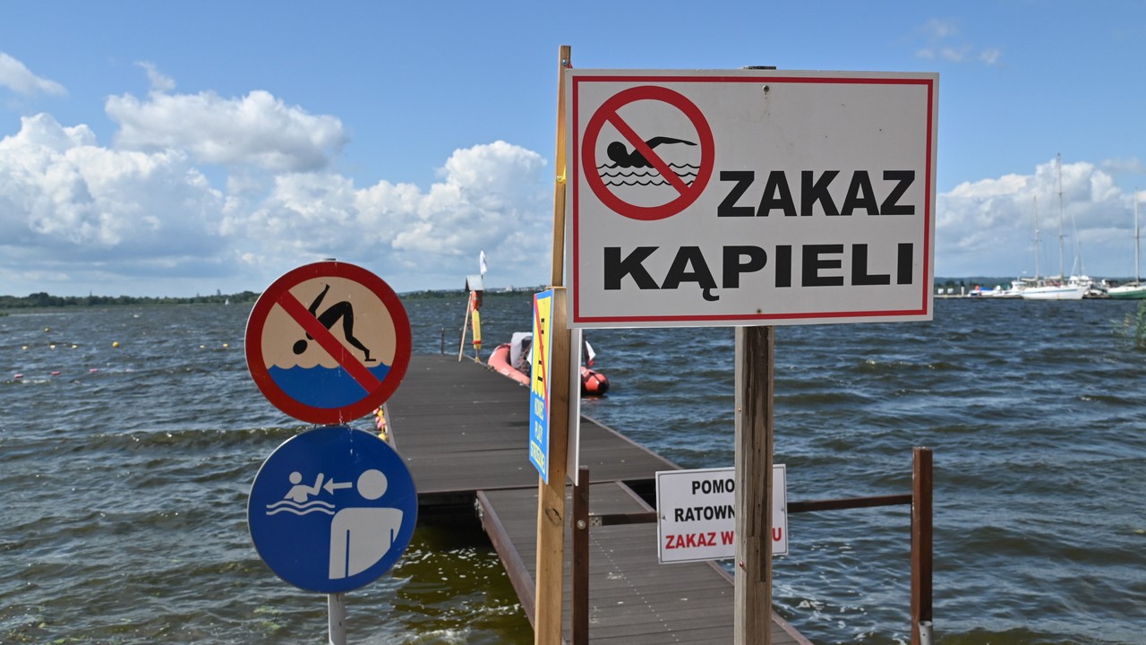 Dzieci topiły się na niestrzeżonej plaży. "Te dzieciaki uratował cud"