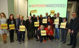 8,5 mln zł dla nauczycieli ze społecznego funduszu strajkowego. Wiemy, kiedy zostaną wypłacone pieniądze