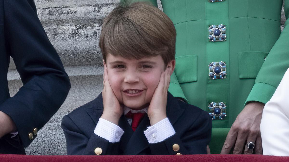 Friss szülinapi fotó! Elképesztő, mekkorát nőtt a 6 éves Lajos herceg