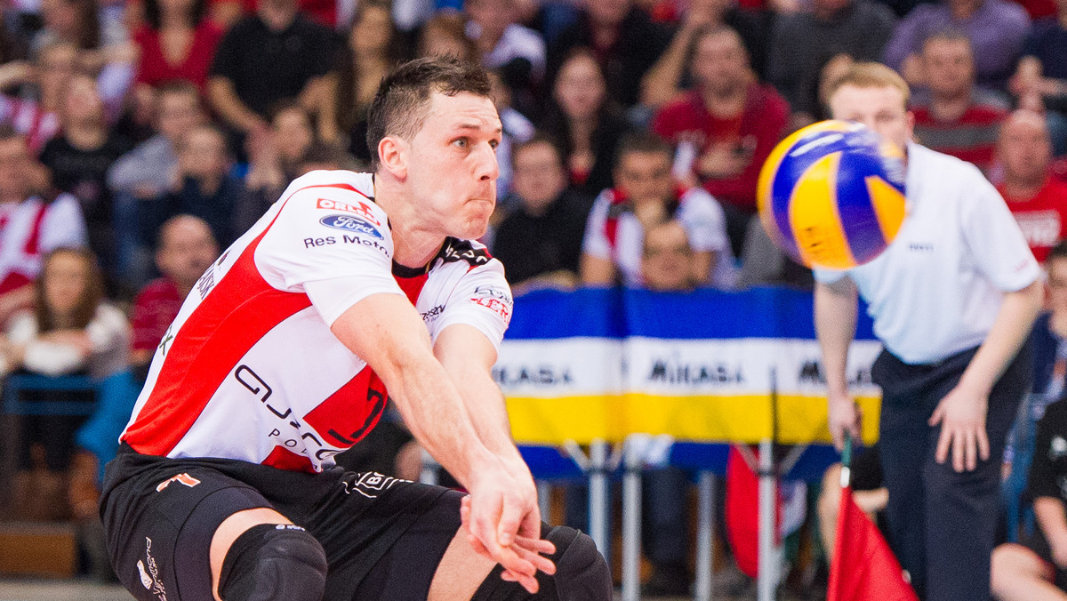 Asseco Resovia Rzeszów przegrała w sobotę hit PlusLigi z PGE Skrą w Bełchatowie (2:3). Kapitan mistrzów Polski, Olieg Achrem, nie był pocieszony po spotkaniu. - Zabrakło niewiele. Czekamy na nich w Rzeszowie - powiedział "Przeglądowi Sportowemu".