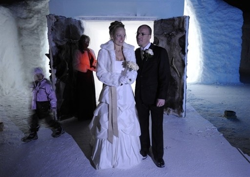 SLUB SWEDEN CHURCH WEDDING ICE