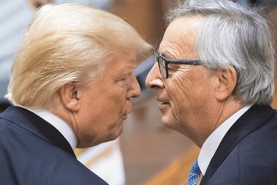 Ustępujący szef Komisji Europejskiej Jean-Claude Juncker skutecznie gasił pożary na linii USA–UE. Jednak im bliżej wyborów prezydenckich za oceanem, zadanie to staje się coraz trudniejsze