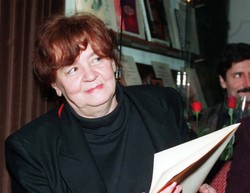 Była jedną z najpoczytniejszych pisarek PRL. Polacy po jej książki stali w kolejkach
