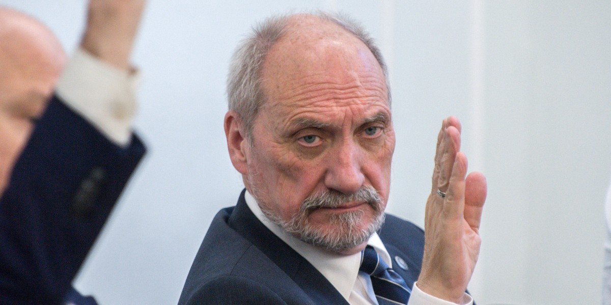 Antoni Macierewicz nie wykluczył, że wprowadzenie powszechnej służby wojskowej byłoby dobrym pomysłem.