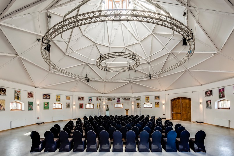 julinek, hotel, lokalizacja