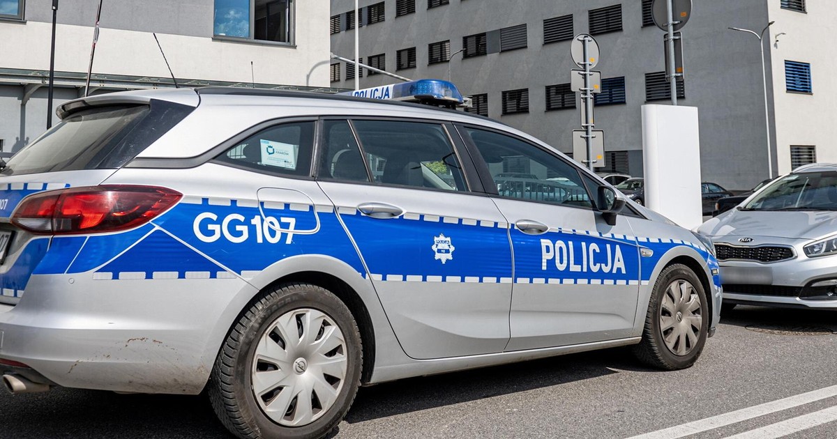 Poranna tragedia na trasie S61. Są ranni i ofiara śmiertelna. Droga jest zablokowana