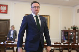 Szymon Hołownia ostatecznie wygasił mandat jednego z dwóch skazanych posłów PiS