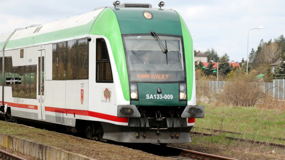 Pociąg do Walił na stacji Waliły [fot. archiwum Bia24]