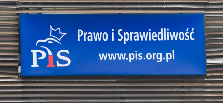 Wtargnął do siedziby PiS i groził śmiercią. Nowe fakty