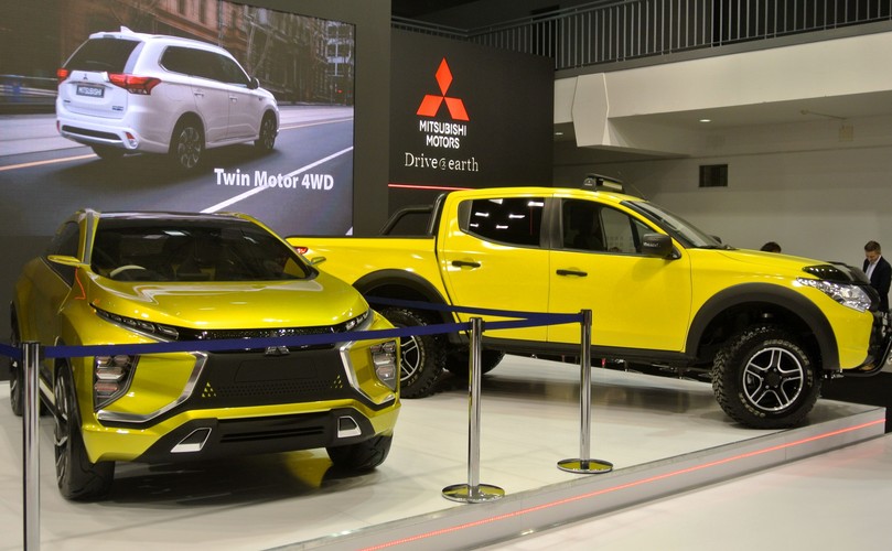Mitsubishi eX Concept i nowe L200 MONSTER