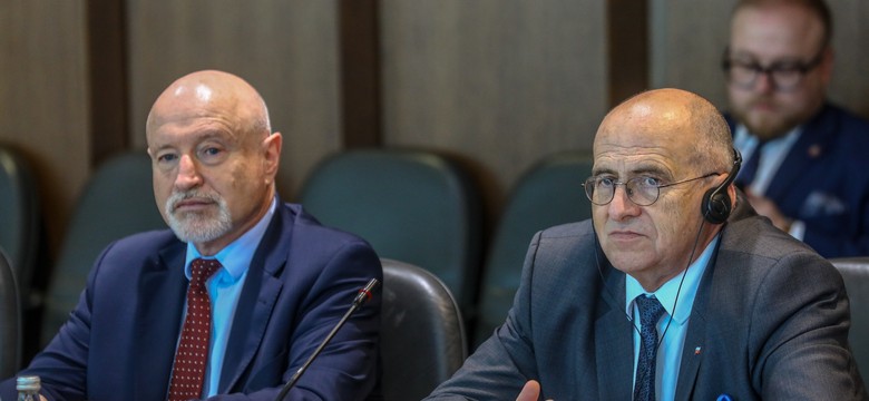 To on zastąpi Piotra Wawrzyka w MSZ. Kim jest Jarosław Lindenberg?