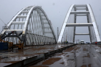 Rosja wzmacnia zabezpieczenia mostu Krymskiego. Najnowsze doniesienia Brytyjczyków