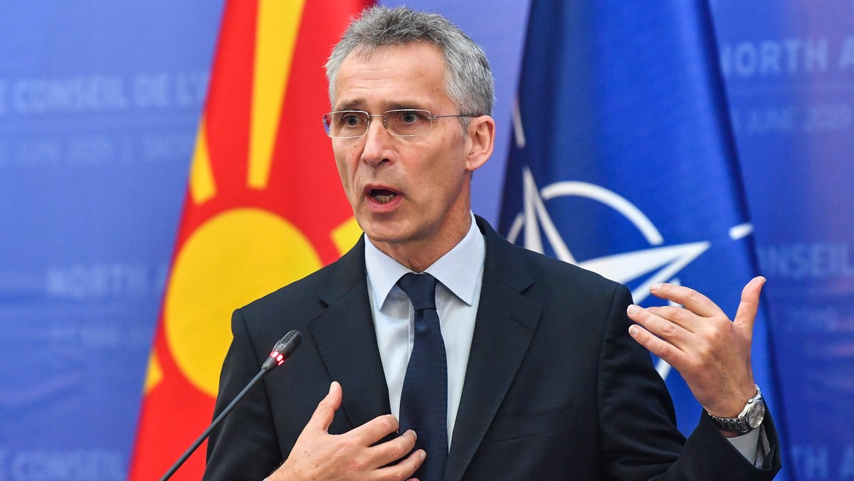 Przebywający z wizytą w Macedonii Północnej sekretarz generalny NATO Jens Stoltenberg oświadczył dziś, że Sojusz jest gotowy powitać ten kraj w NATO oraz pochwalił Skopje za realizowane reformy.