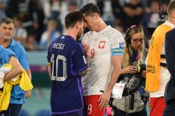 Messi w Barcelonie ma zarabiać więcej od Lewandowskiego. Podano o ile