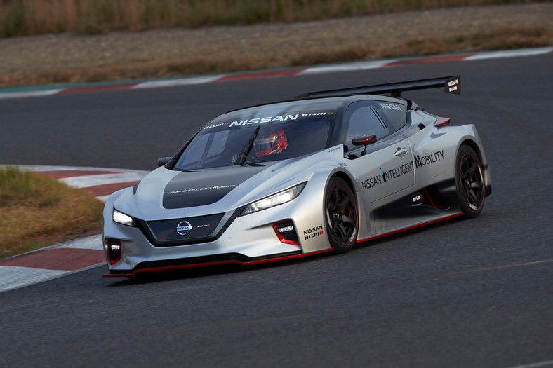 Nissan Leaf Nismo RC elektryczna wyścigówka