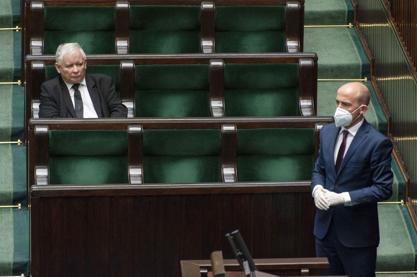 Jarosław Kaczyński:  - Utrzymujemy prawą flankę