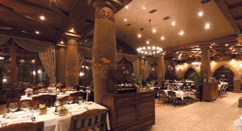 Restoran "Kalemegdanska terasa" - Mali Kalemegdan bb