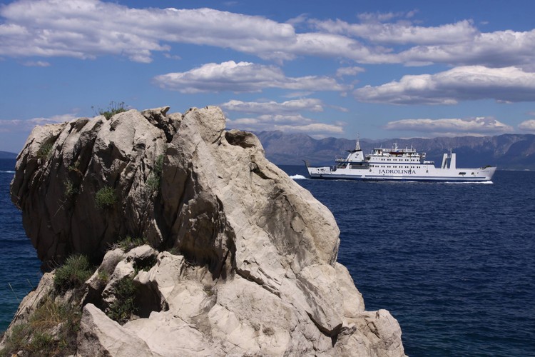 Urokliwe zakątki Wybrzeża Makarskiego na Chorwacji.