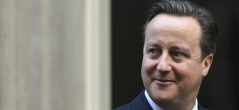 Cameron: albo muzułmańscy imigranci nauczą się języka, albo zostaną wydaleni z UK