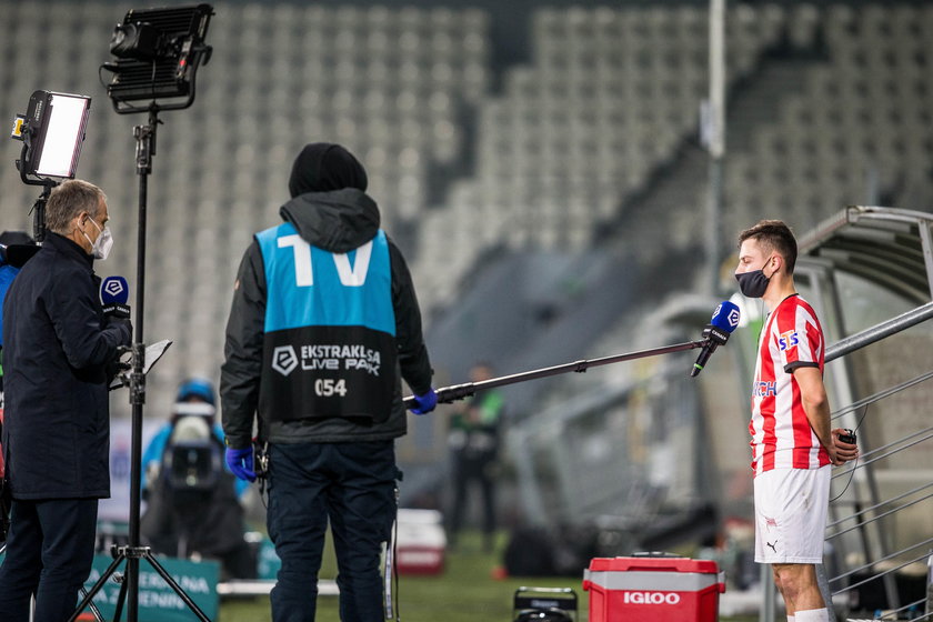 Przekładanie meczów jest nieuniknione, ale paradoksalnie właśnie to jest sygnałem, że Ekstraklasa cały czas szuka rozwiązań i kompromisów